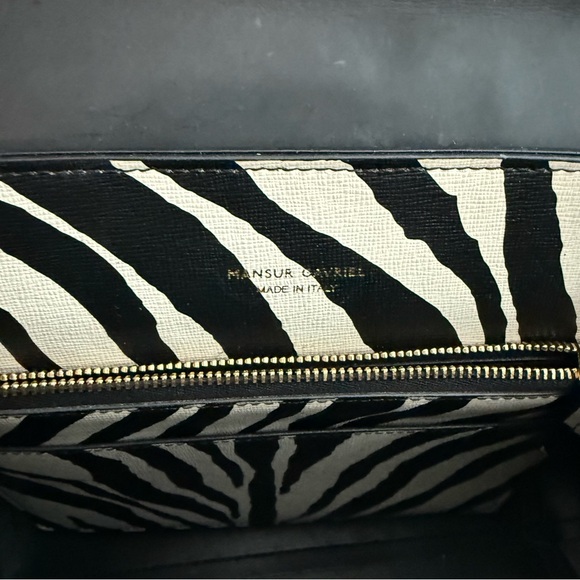 Mansur Gavriel Structured Leather Lady Bag Zebra
Shoulder Crossbody Satchel - Picture 7 of 12